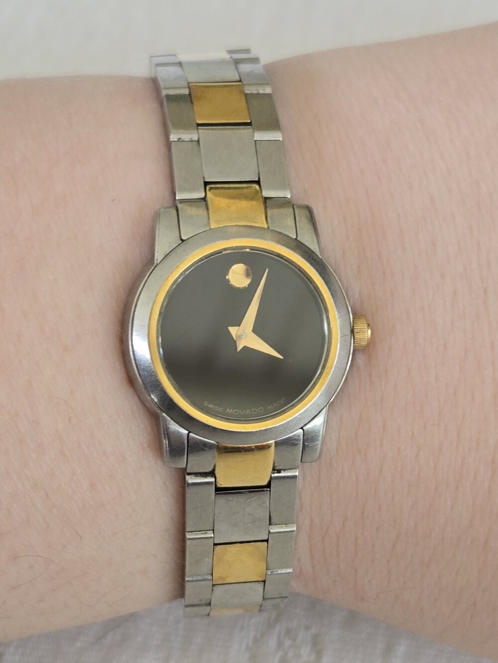 Museum Watch Danbury Mint Two-Tone Gold and Silver Men's Watch with Black Dial